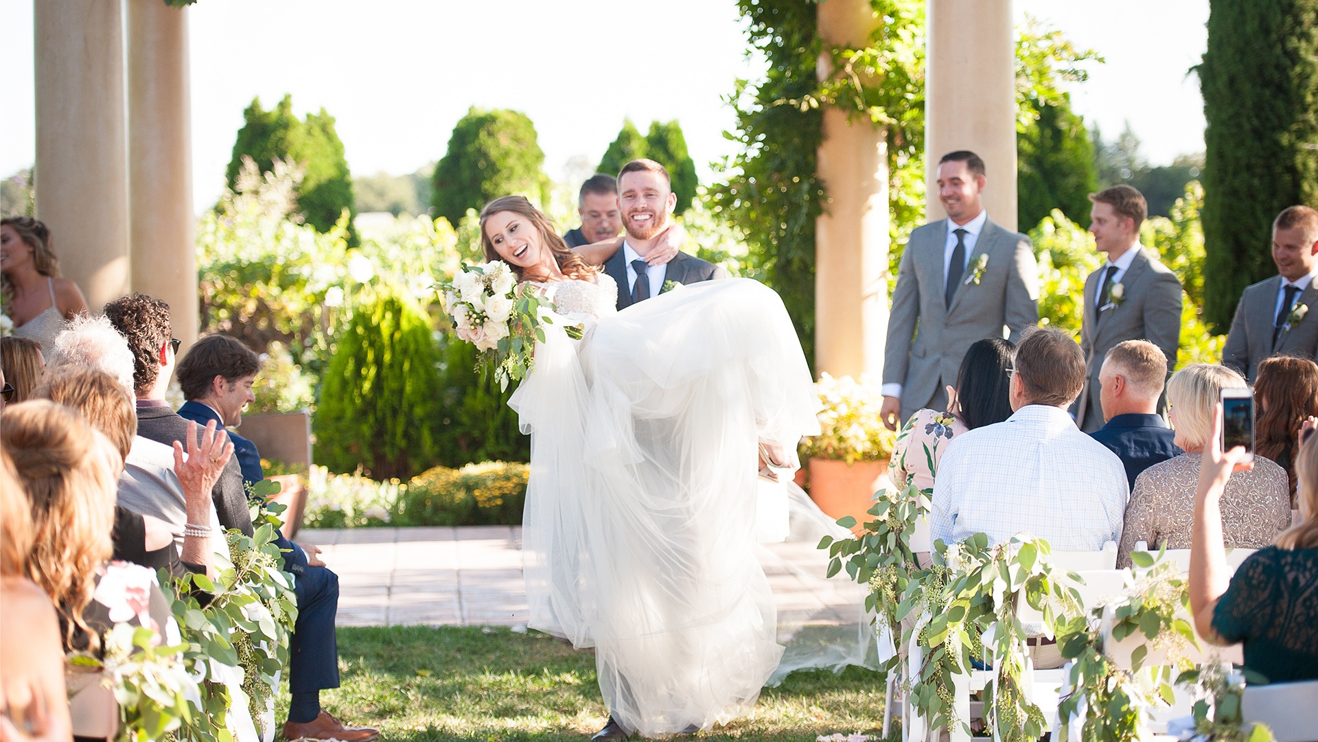 A Napa Valley, northern California wedding expertly planned by Samar Hattar of Blissful Events
